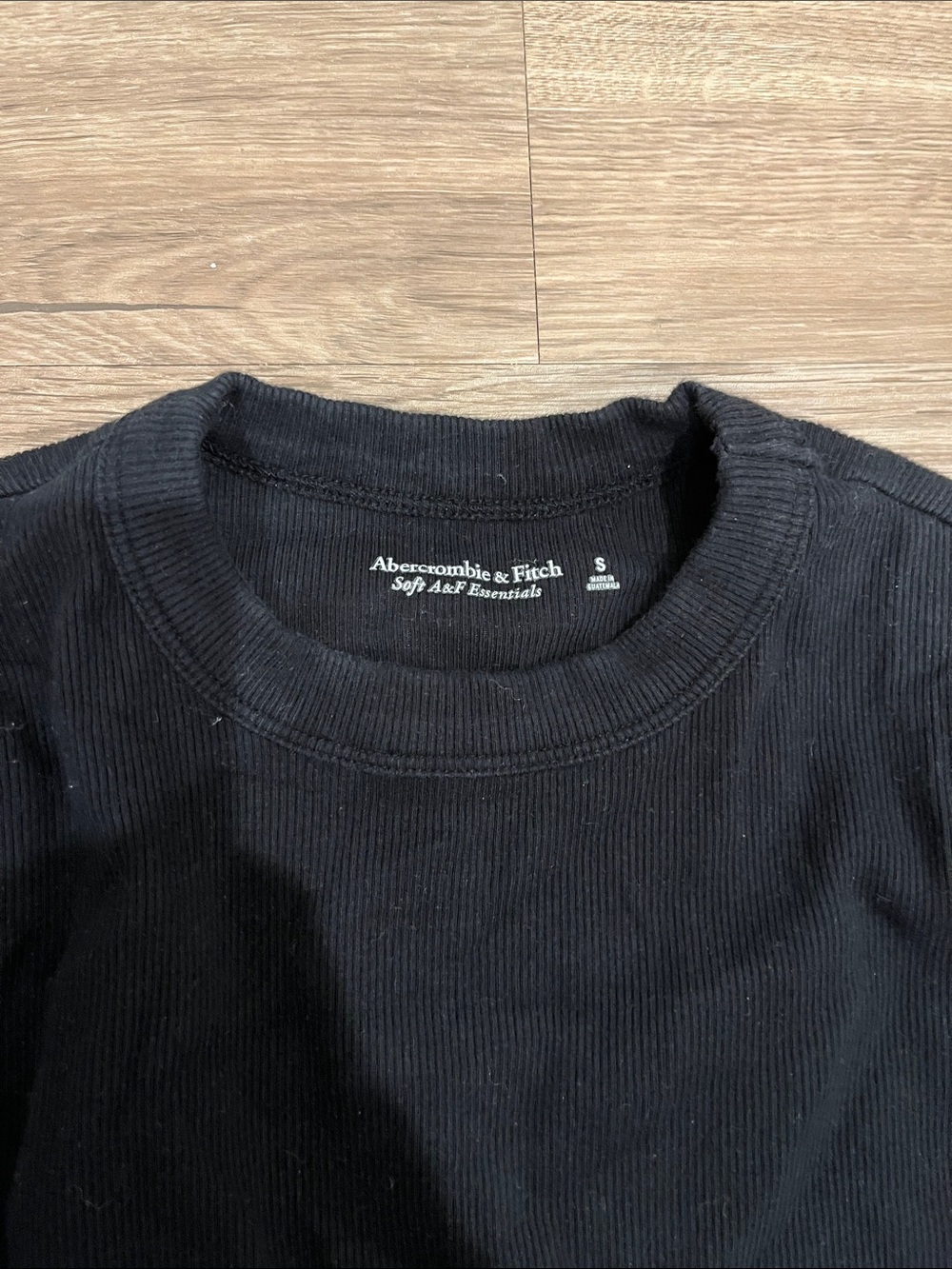 Black Ribbed Abercrombie long sleeve - Picture 2 of 3